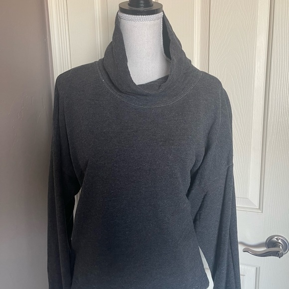 J. Crew Vintage Cotton Terry Turtleneck - Picture 2 of 5
